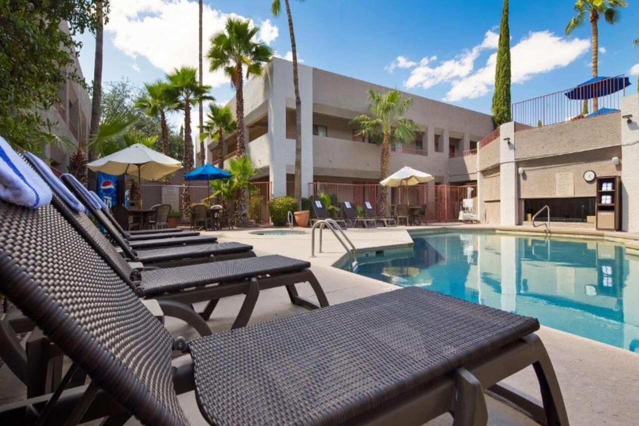Best Western Innsuites Tucson Foothills Hotel & Suites Casas Adobes Екстериор снимка