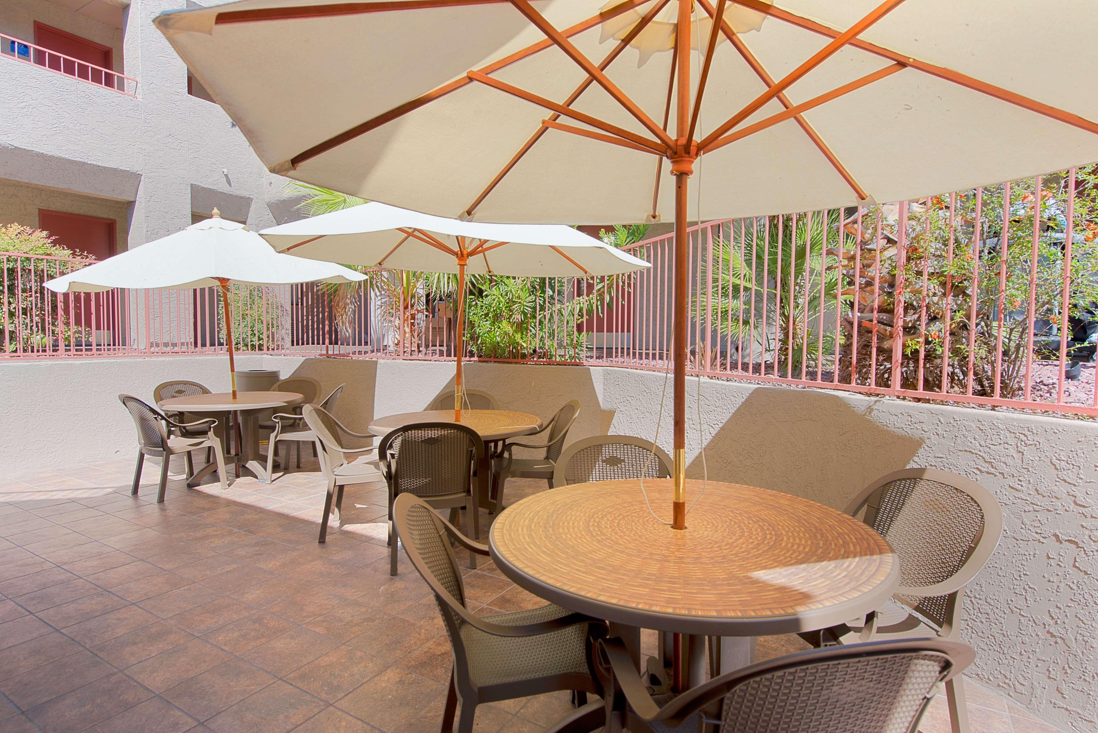 Best Western Innsuites Tucson Foothills Hotel & Suites Casas Adobes Екстериор снимка
