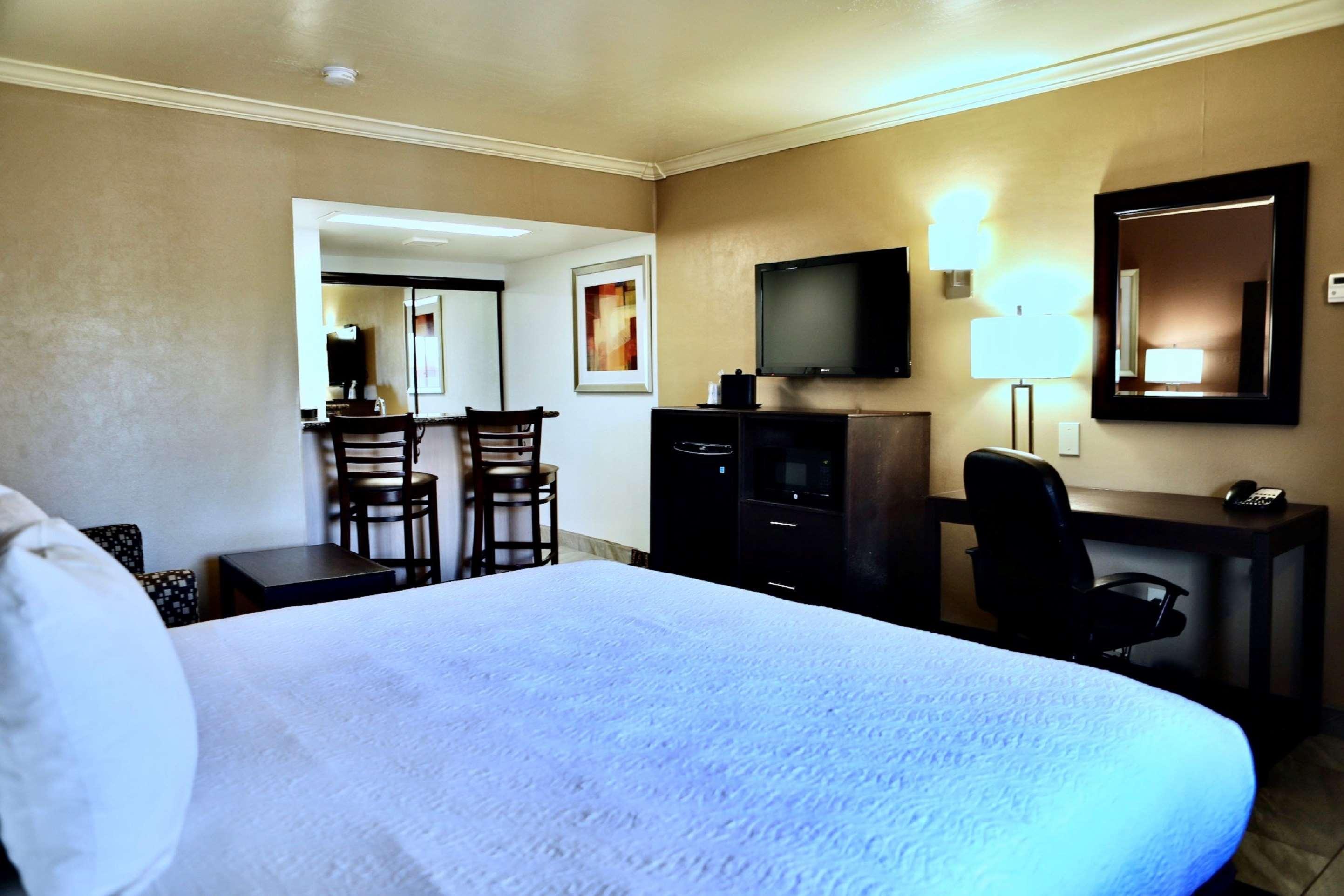 Best Western Innsuites Tucson Foothills Hotel & Suites Casas Adobes Екстериор снимка
